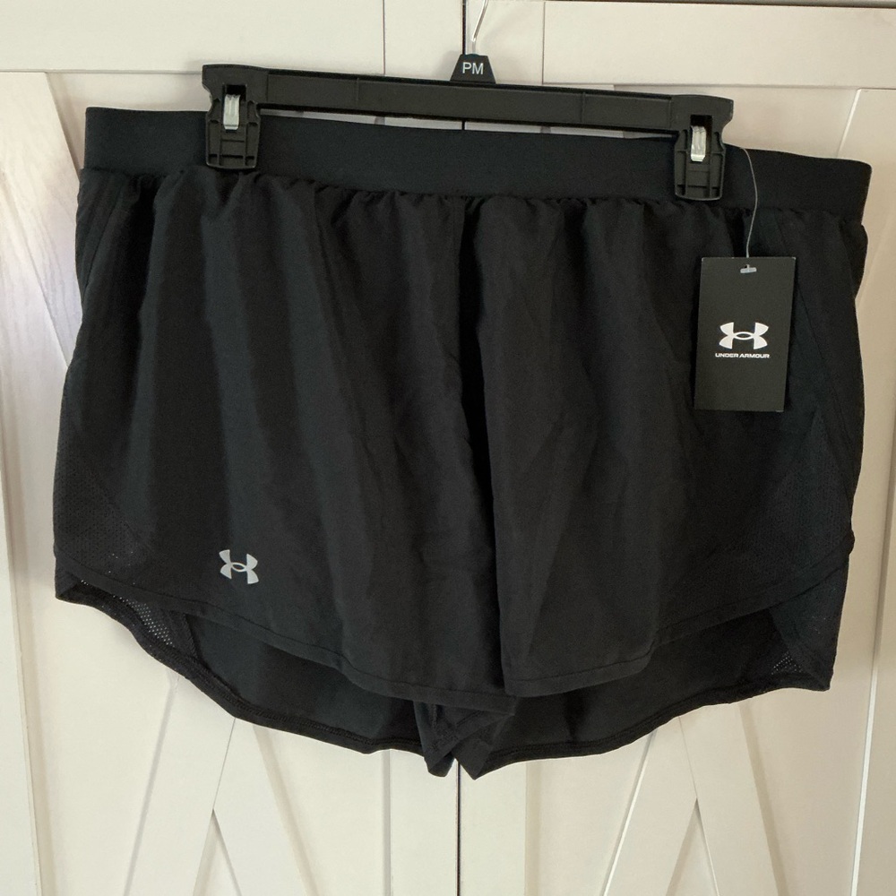 NWT Under Armour Shorts - XL